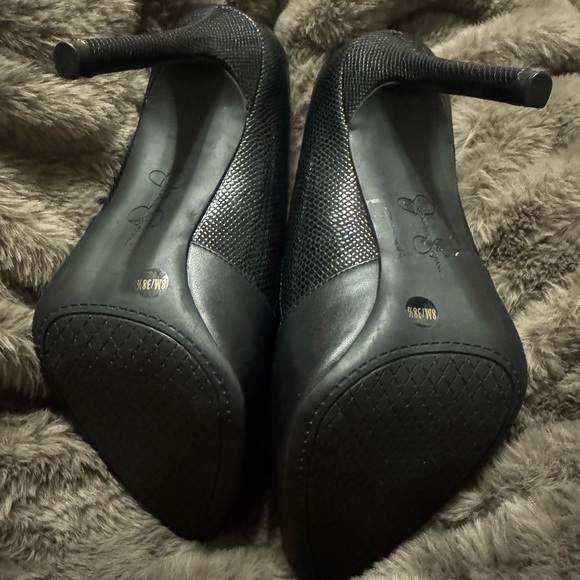 Jessica Simpson Black Stilettos - Picture 2 of 2